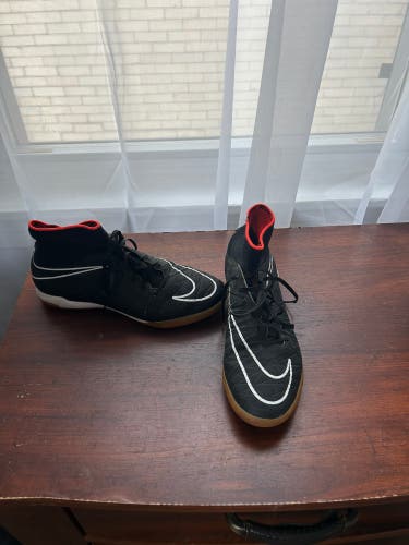 Women’s Nike Hypervenom Indoor Soccer Shoes