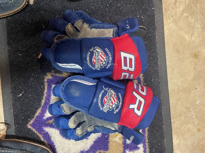 Bauer Gloves 11" (Used)
