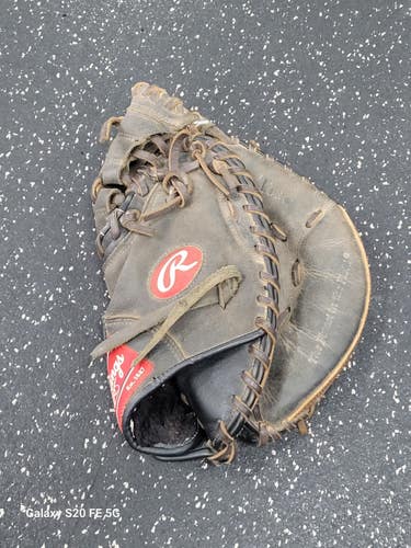 Used Rawlings D325BWCM PREMIUM SERIES BB/SB Catchers RH Throw Black 32 1/2" 11849-S000041916