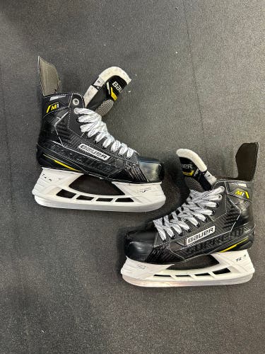 Intermediate Bauer Supreme M1 Hockey Skates | Size 6