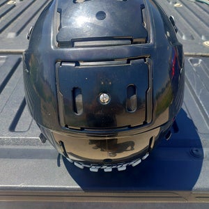 Black Youth Large Schutt F7 LX1 Helmet (Used)
