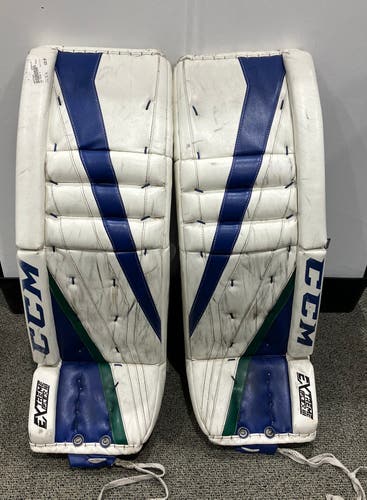 White 34" Senior CCM Extreme Flex 3 Goalie Leg Pads (Used)