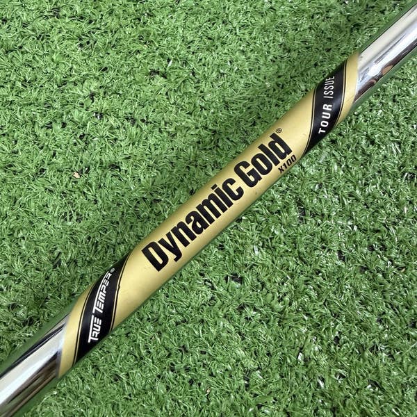 Cleveland Launcher UHX D Gap Wedge Dynamic Gold Tour Issue X100