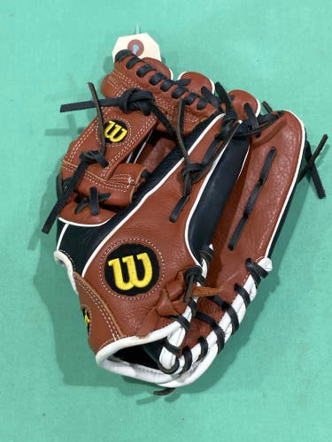 Used Wilson A500 Right Hand Throw Baseball Glove 11.5"