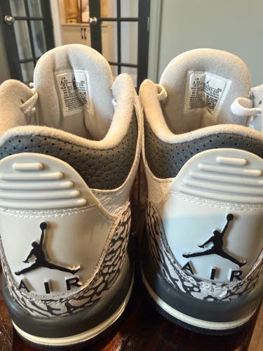 White Unisex 4.5Y (Big Kids / Youth) Youth Jordan Air NFH Shoes (Used)