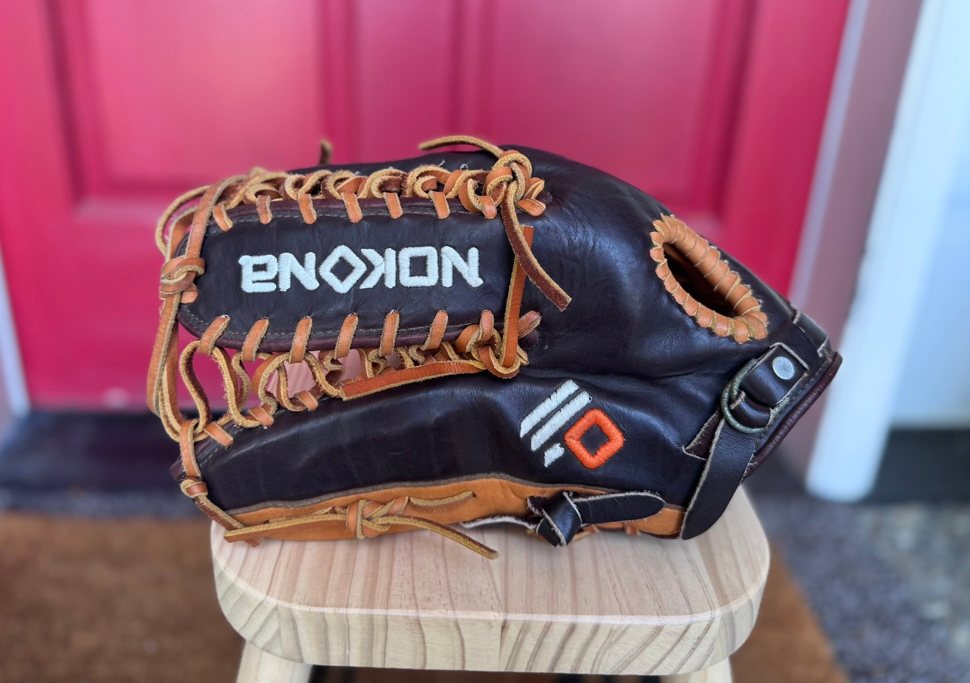 Nokona W-1200 Baseball Glove | Used and Closeout