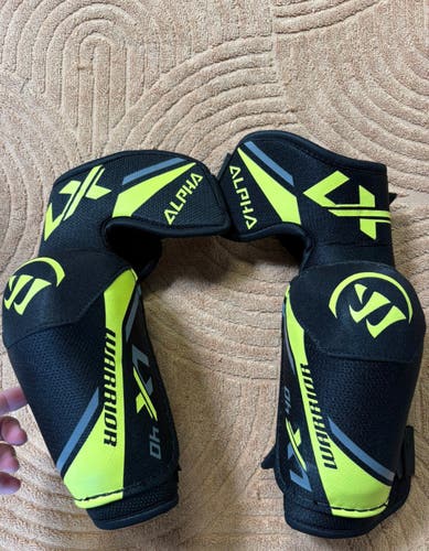 Senior Medium Warrior Alpha LX 40 Elbow Pads (Used)