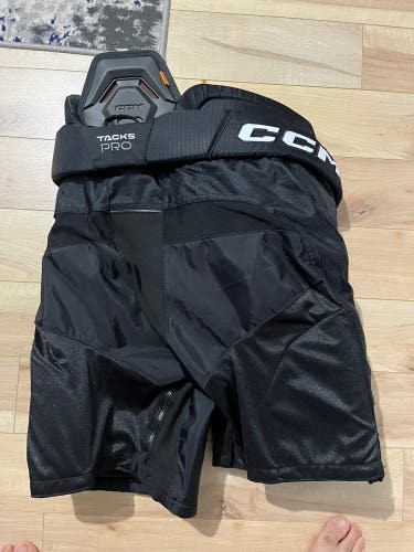 Senior Medium CCM Tacks pro Hockey Pants (New)