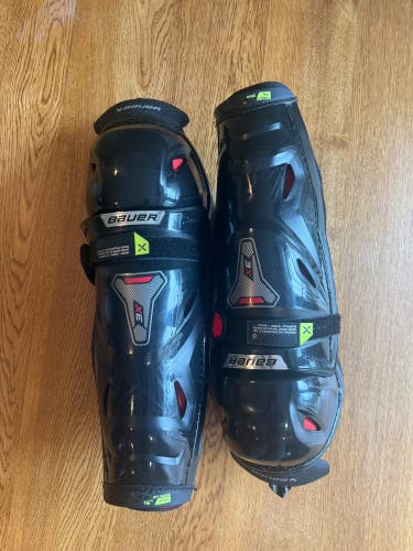 Senior Bauer Vapor 3X 14" Shin Pads (New)