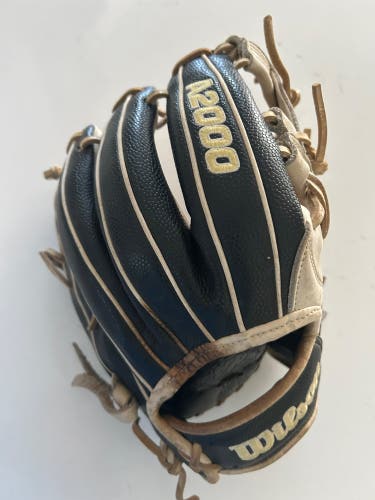 Wilson A2000 RH Infield Baseball Glove 11.75" (Used)