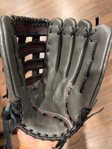 Easton Ronin RH Baseball Glove 14" (Used)