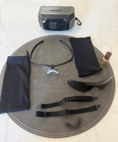 Black Oakley Sunglasses (New)
