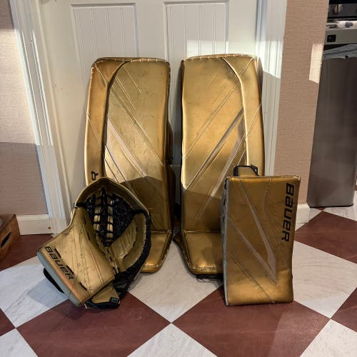 33" 2023 Bauer Regular Goalie Full Set (Used)