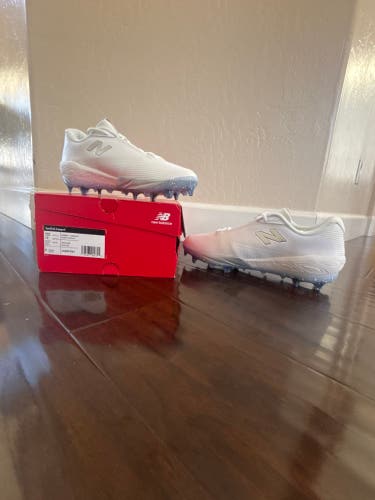 White Men's Size M 12.0 (W 13.0) New Balance Compv3 (New)