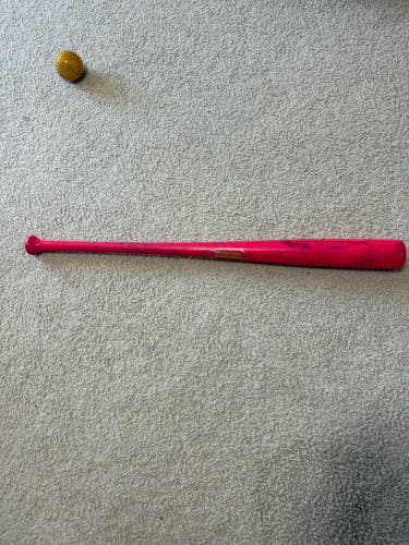 2025 Baum Gold Stock Wood Composite BBCOR Certified Bat (-3) 31 oz 34" (Used)