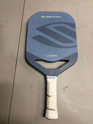 Gray Selkirk Luxx Air Control Air Epic Pickleball Paddle (New)