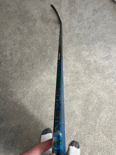 Intermediate Bauer Nexus Eon Right Handed Hockey Stick P28 55 Flex (Used) READ DESCRIPTION