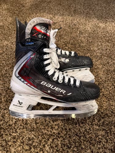 2025 Bauer Vapor Fly40 Hockey Skates 7.5 (Used)