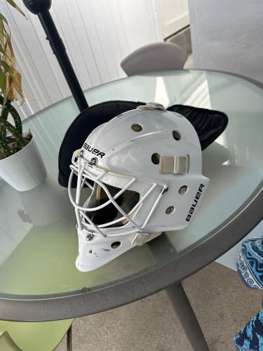 Senior Bauer 960 Goalie Mask (Used)