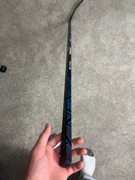 Junior Bauer Nexus E50 Pro Right Handed Hockey Stick P92 40 Flex (Used) READ DESCRIPTION