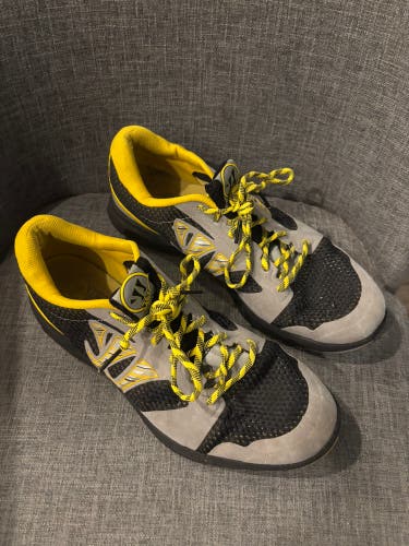Warrior Hockey Dojo Performance Training Shoes Men’s Size 10.5