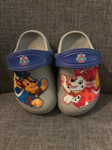 Crocs Paw Patrol Toddler Size 5 Shoes
