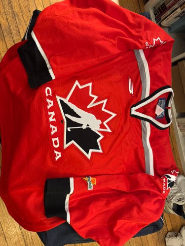 NWOT Bauer 1998 Nagano Team Canada Hockey Jersey - Made in Canada, XL (New)