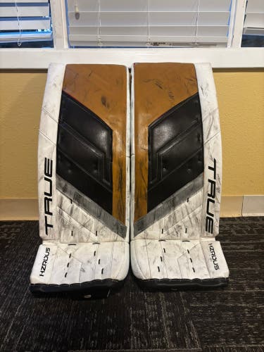 32" True HZRDUS Px4 Goalie Leg Pads