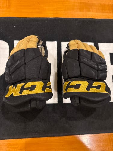 CCM Custom HG65C Gloves 10" (Lightly Used)