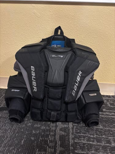 Medium Bauer Elite Goalie Chest Protector