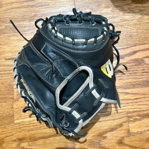 Wilson A2000 RH Catcher's Glove 33.5" (Used)
