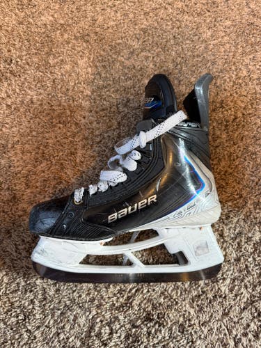2025 Bauer Vapor Flylite Hockey Skates 6.5 (Used)