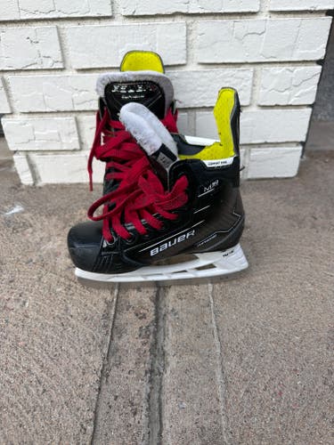 Bauer Supreme M50 Pro Hockey Skates 11 (Used)