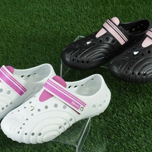 (2 PAIR) HOUNDS BY DAWGS WOMEN'S 5/6 ULTRALITES CLOGS SANDALS NWT, BRAND NEW!!