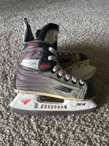 Bauer Vapor XXX Hockey Skates Youth 12.5