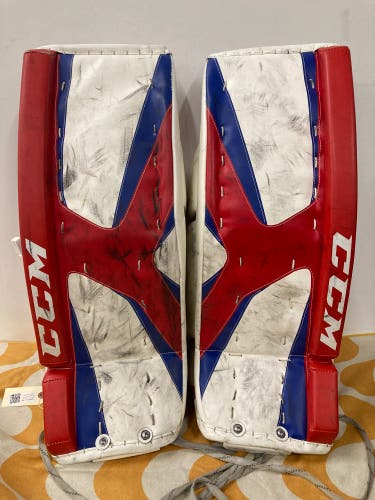 Red 28" Junior CCM Revolution 575 Goalie Leg Pads (Used)