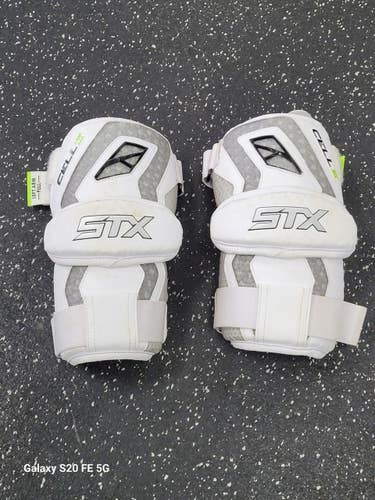 Used STX CELL VI Lacrosse Arm Pads/Guards White LG 11849-S000042154