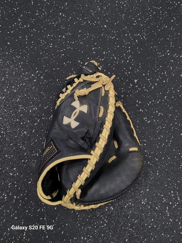 Used Under Armour UACM-101A BB/SB Catchers RH Throw Black 33 1/2" 11849-S000042148