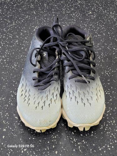 Used Under Armour Youth FB Cleats Black Youth 06.5 11849-S000042109