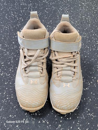 Used Under Armour BH BB/SB Cleats Grey Junior 03.5 11849-S000042074