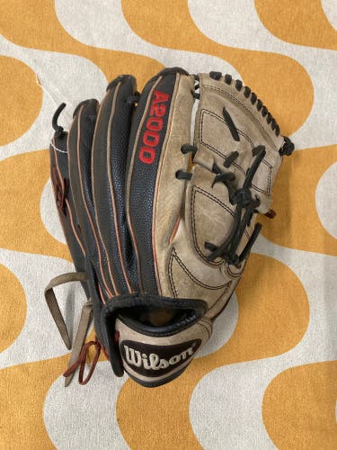 Wilson A2000 RH Baseball Glove 12.25" (Used)