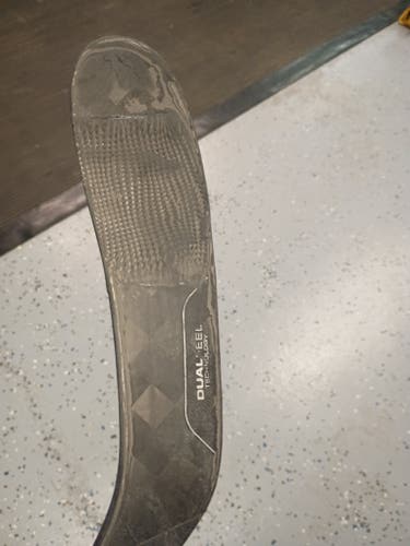 Senior CCM Ribcor Trigger 9 Pro Left Hand Hockey Stick P28 75 Flex Pro Stock (Used)