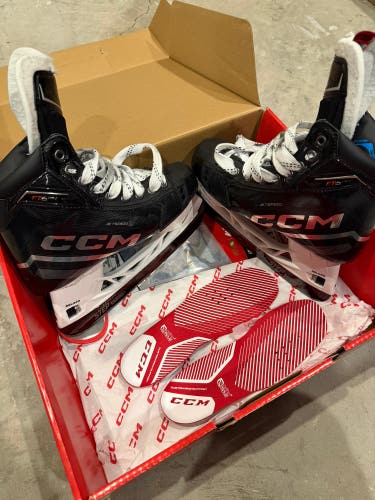 Black/Gray 2023 CCM JetSpeed FT6 Pro Hockey Skates Wide Width 6.5 (Used)