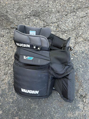 Black Intermediate XL Vaughn Velocity V9 Hockey Goalie Pants (Used)