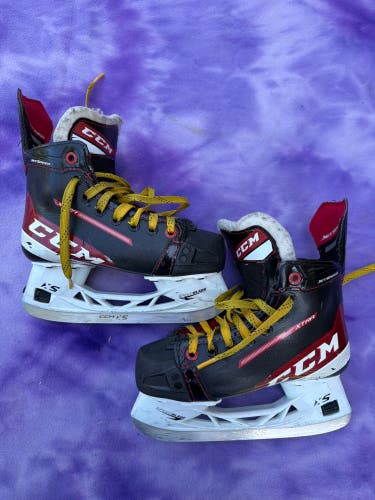 Junior CCM JetSpeed XTra Hockey Skates Regular Width Size 1 (Used)