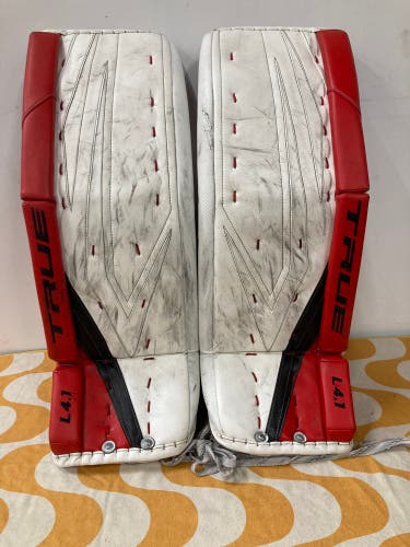 Red 32" Intermediate True L4.1 Goalie Leg Pads (Used)