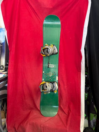 Snowboard All Mountain With Bindings Directional Twin 160 cm (Used)