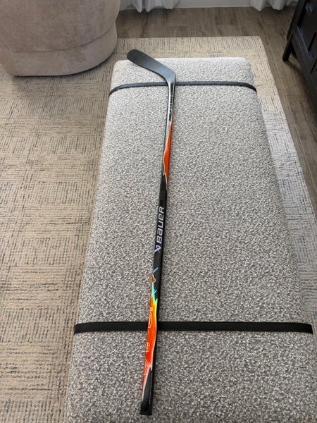 Junior Bauer Vapor Flylite Left Hand Hockey Stick P92 40 Flex