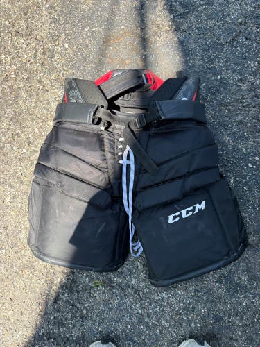 Black Intermediate Large CCM 1.9 Hockey Goalie Pants (Used)