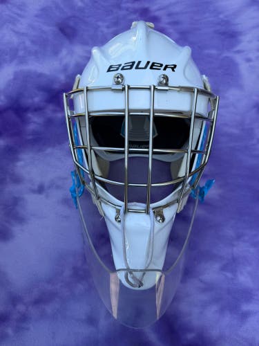 White Senior Bauer 950 Goalie Mask (Used)